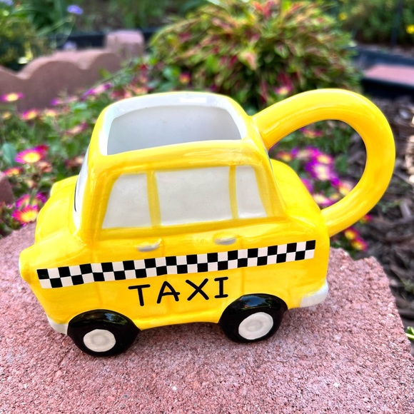 Taxi Cab Ceramic Mug - Picture 3 of 7